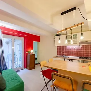 https://altido-cosy-flat-in-the-centre.hotelitalianriviera.com