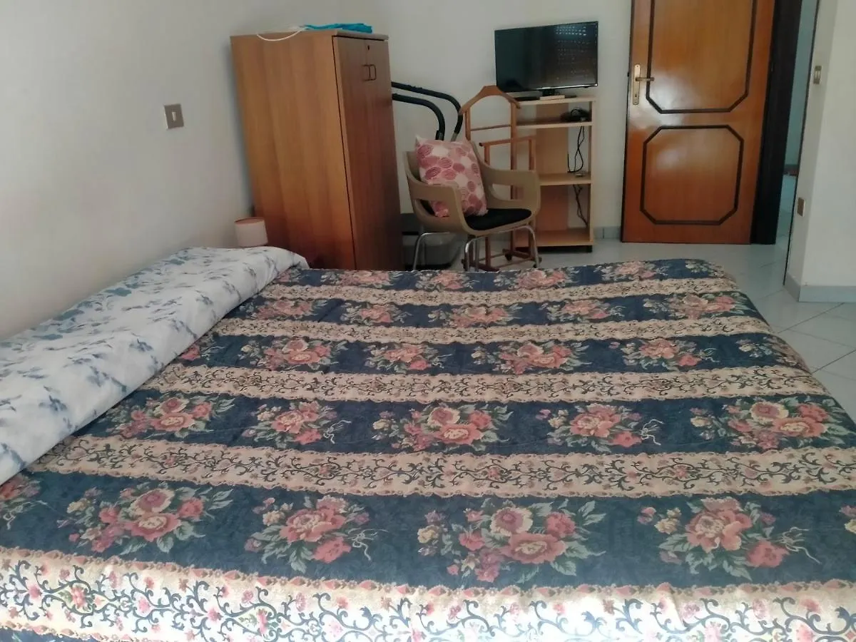 Appartamento Santa Giusta Italia